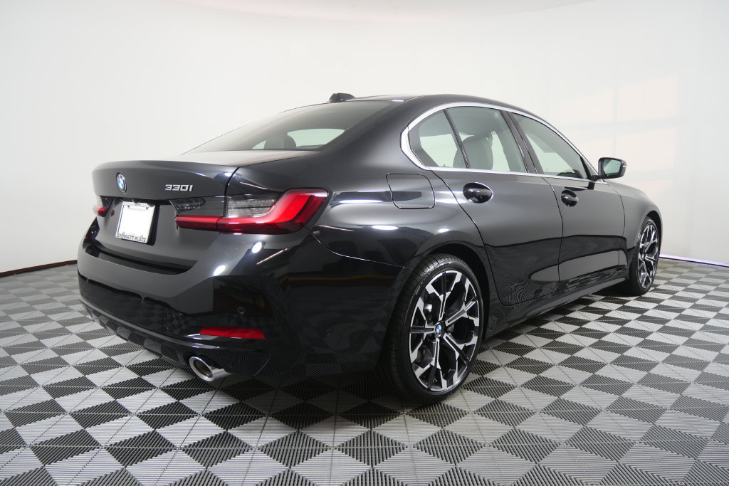 Used 2025 BMW 330i Sedan RWD image 5