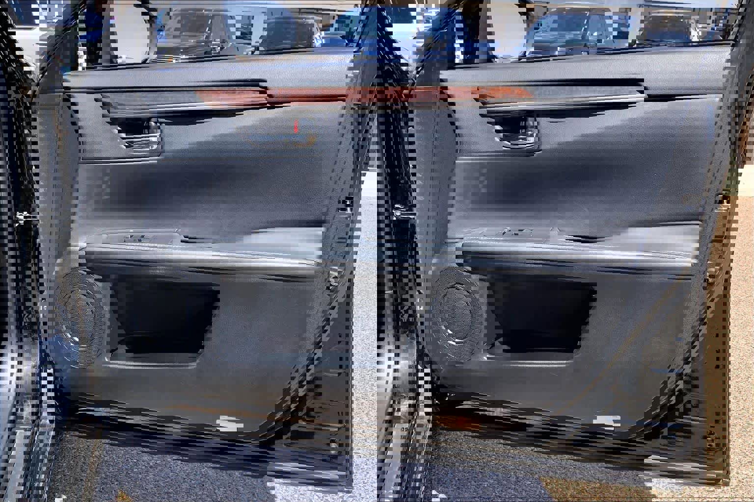 Used 2014 Lexus ES 350 w/ Luxury Package FWD image 22