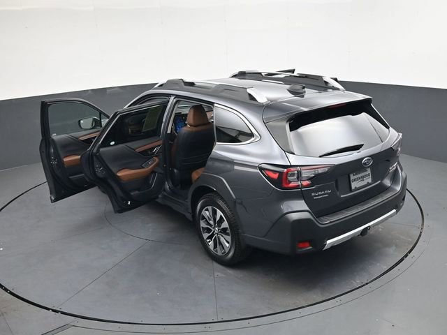 Used 2025 Subaru Outback Touring XT AWD/4WD image 40