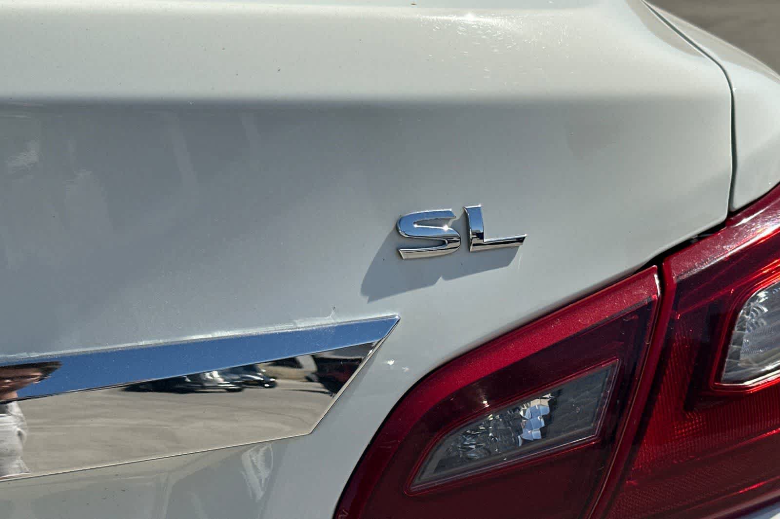 Used 2018 Nissan Altima 2.5 SL FWD image 13