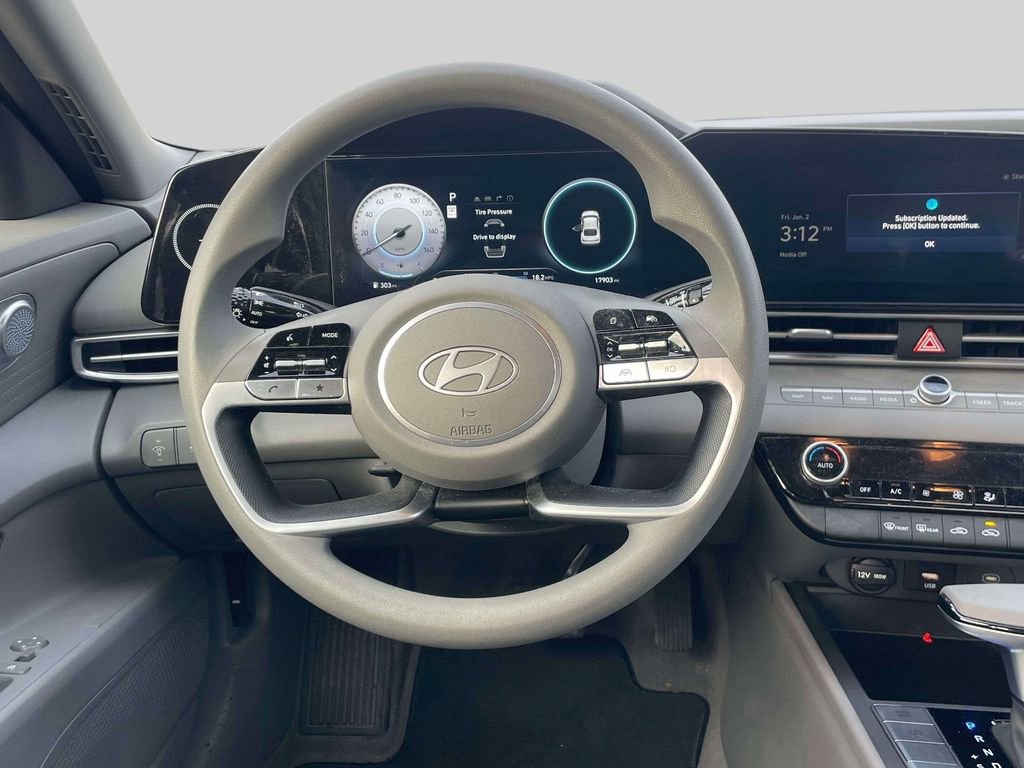 Certified 2024 Hyundai Elantra SEL image 14