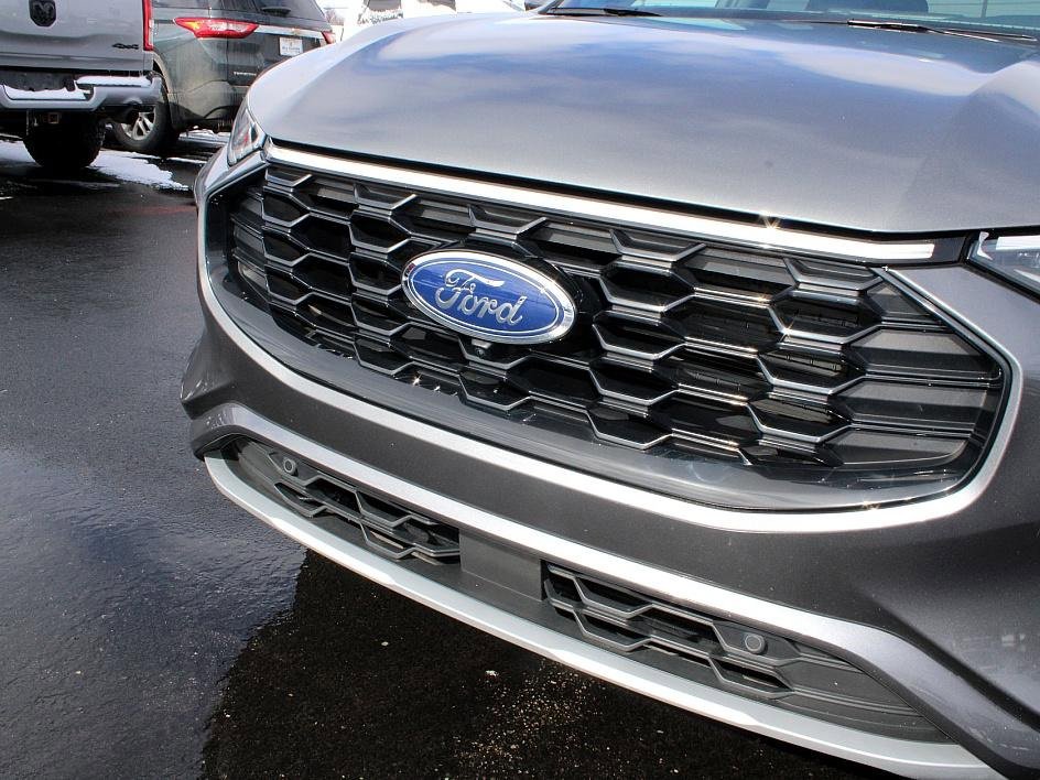 Used 2023 Ford Escape ST-Line Elite image 10