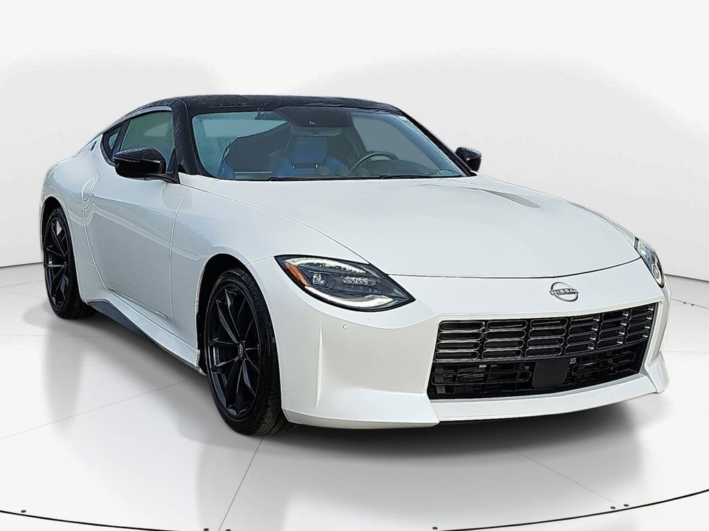Used 2024 Nissan Z Performance w/ Floor Mat Package video 2