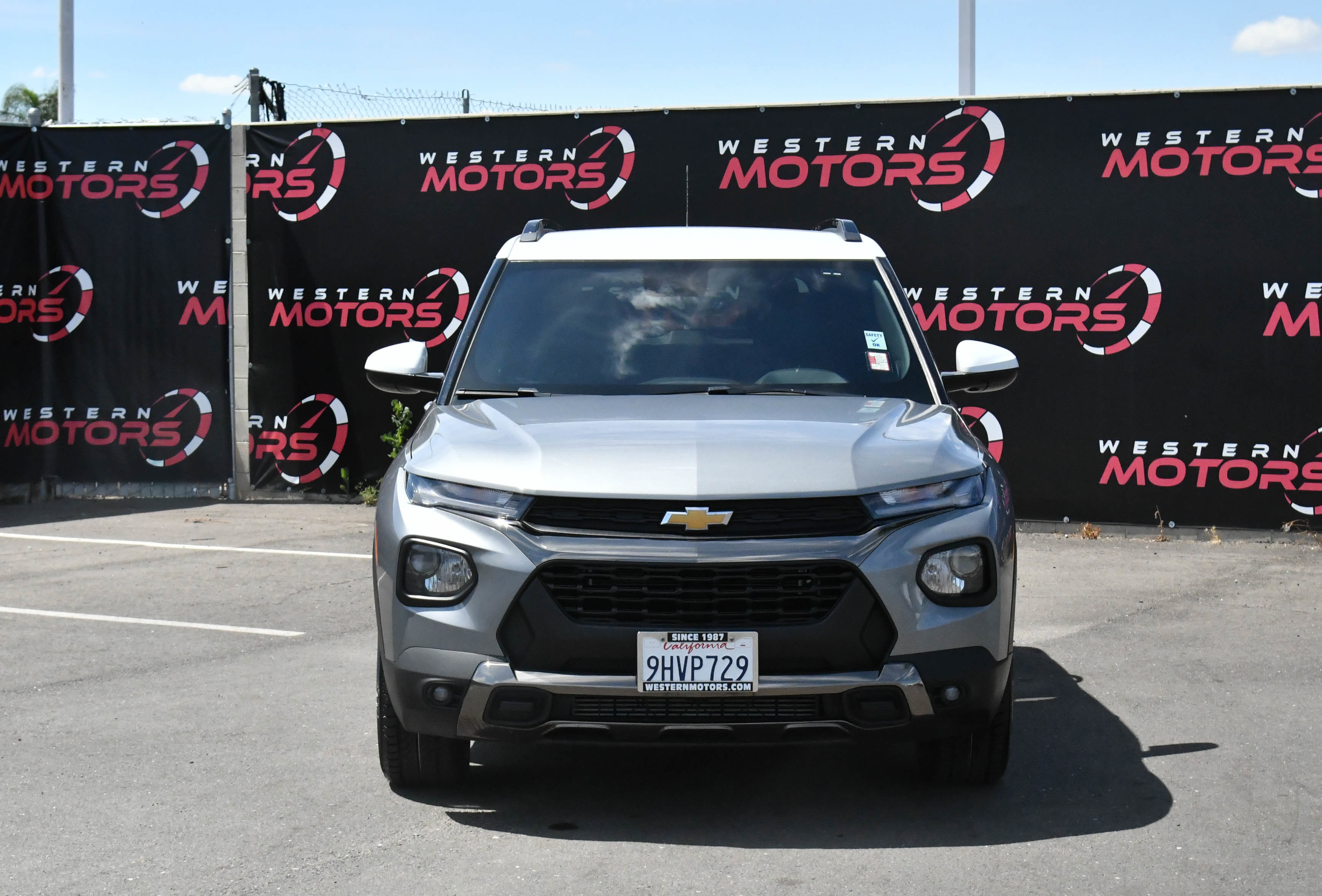 Used 2023 Chevrolet TrailBlazer ACTIV w/ Convenience Package image 2