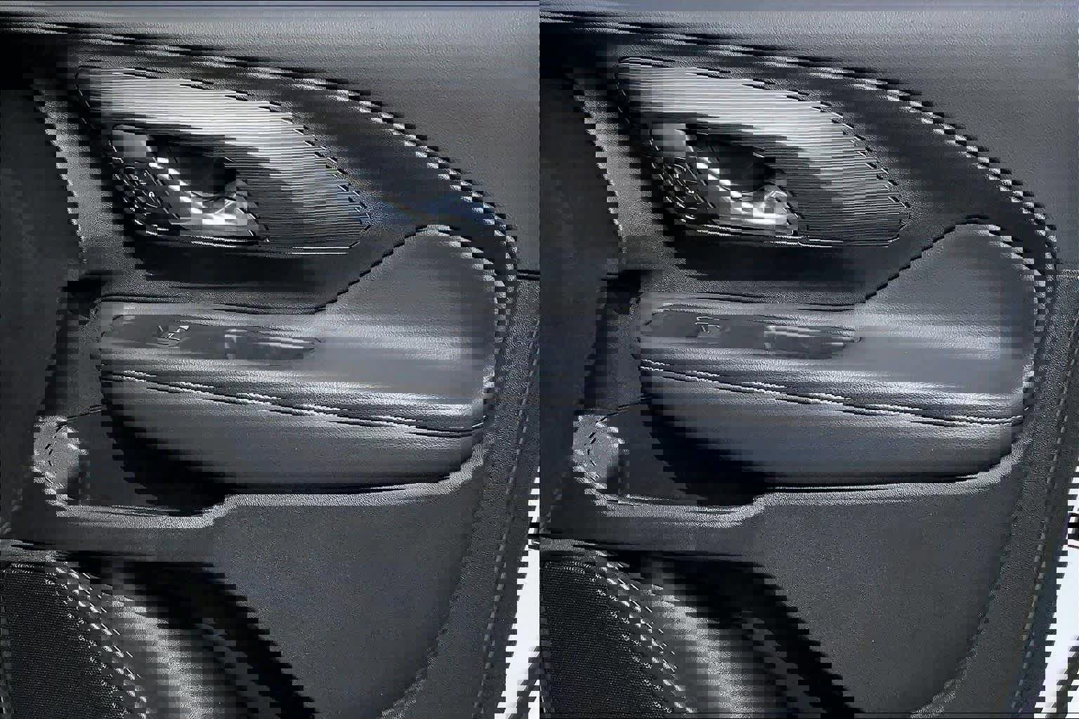 Used 2023 GMC Terrain SLE w/ Driver Convenience Package image 22