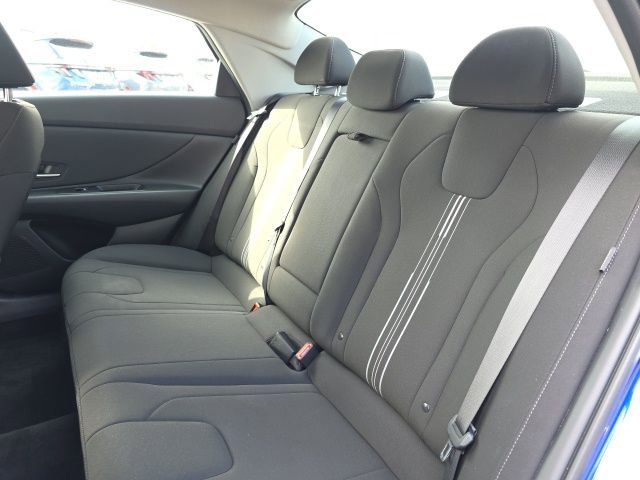 Certified 2024 Hyundai Elantra SEL w/ Convenience Package image 7