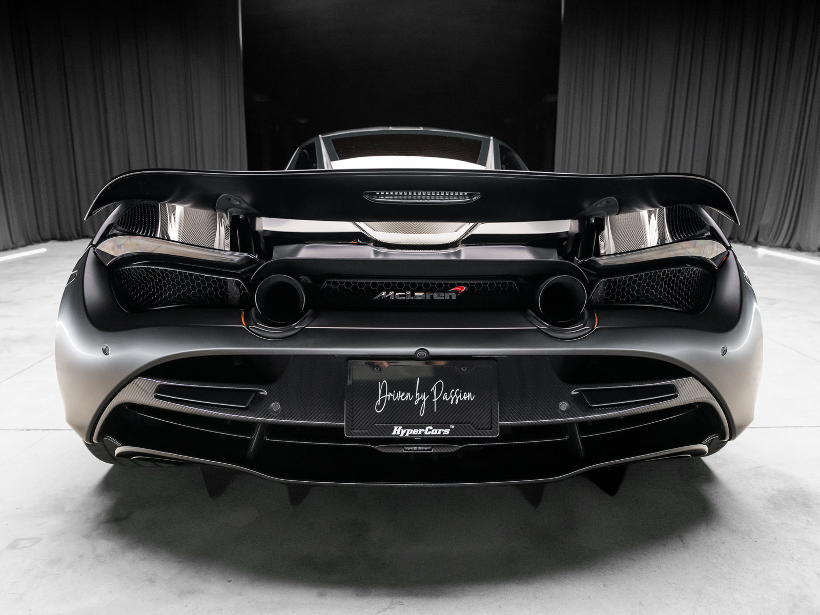 Used 2018 McLaren 720S RWD image 35