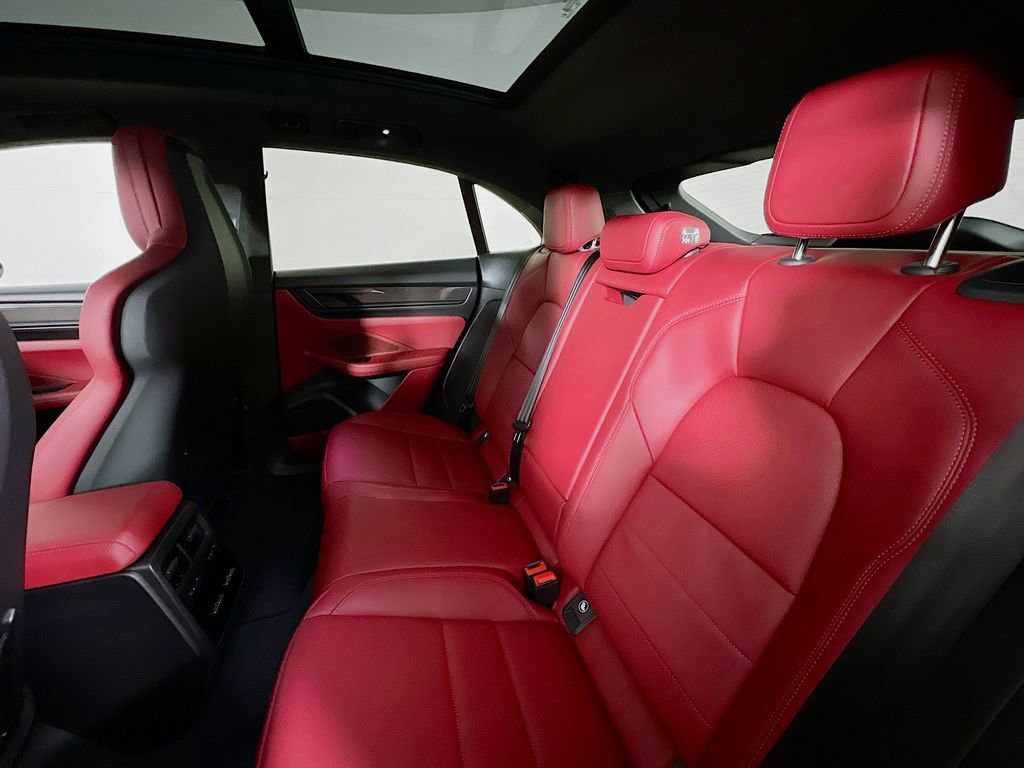 New 2026 Porsche Macan Turbo Electric image 24