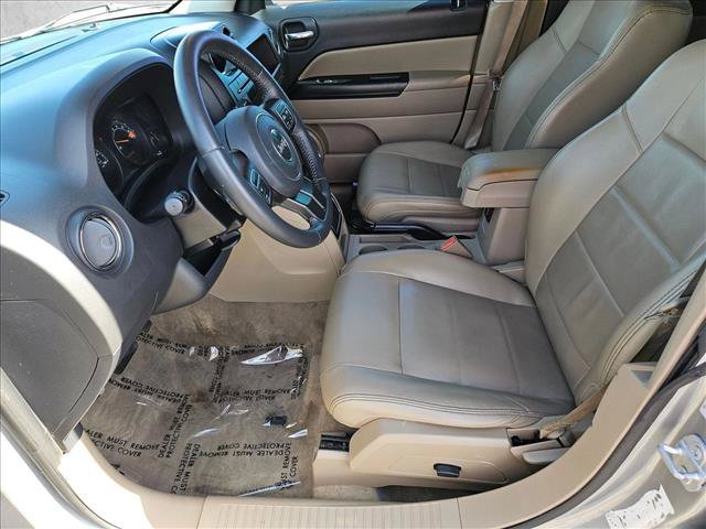 Used 2016 Jeep Patriot High Altitude FWD image 18