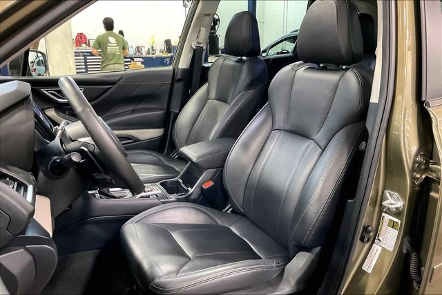 Used 2023 Subaru Forester Limited AWD/4WD image 25