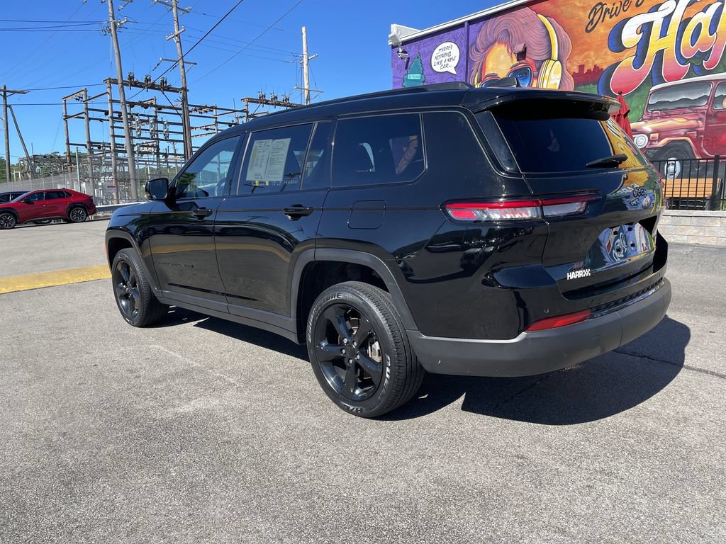 Used 2023 Jeep Grand Cherokee L Laredo AWD/4WD image 3