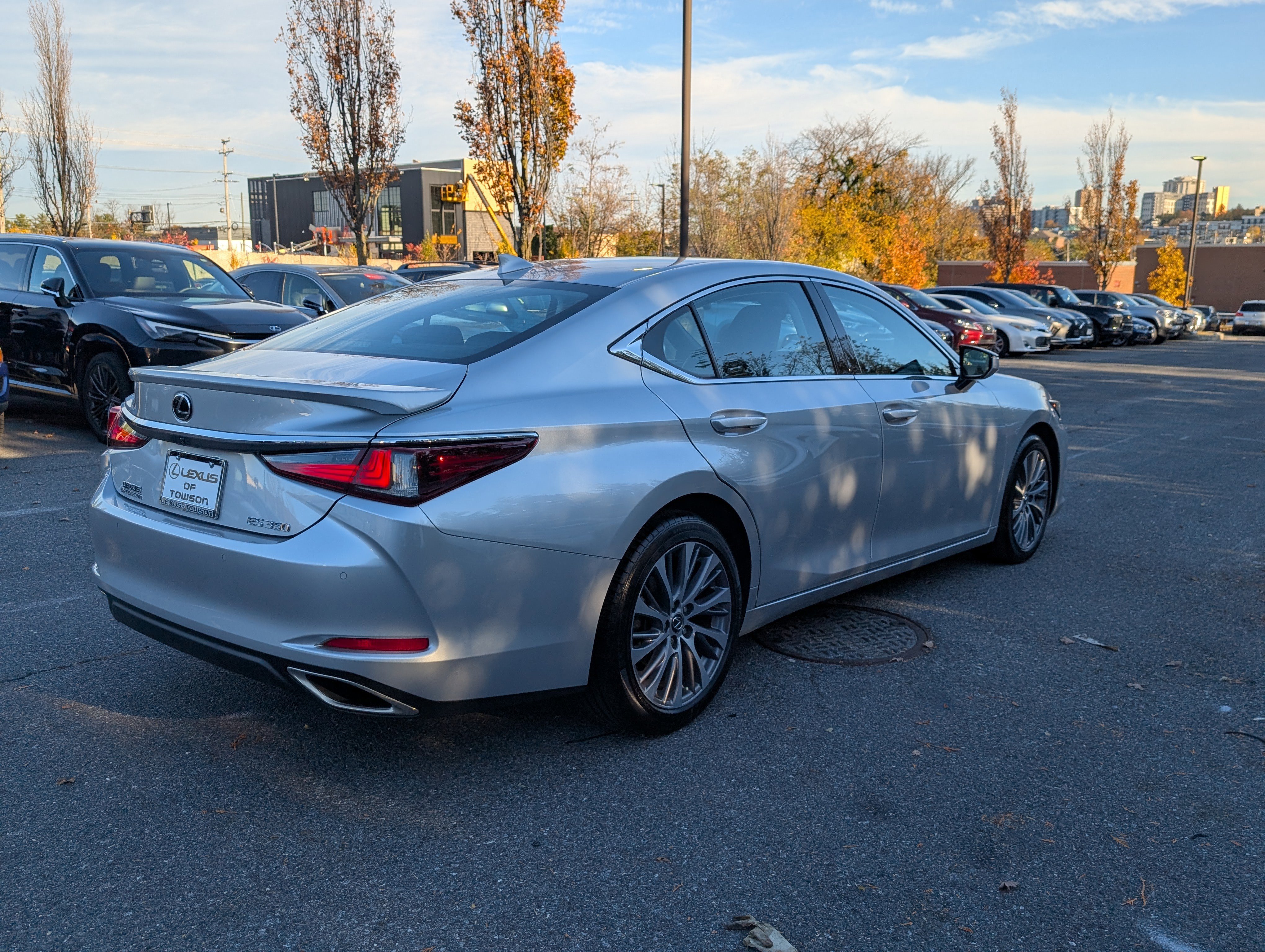Certified 2021 Lexus ES 350 w/ Premium Package image 3