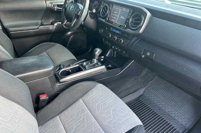 Certified 2022 Toyota Tacoma TRD Sport w/ Technology Package RWD image 19