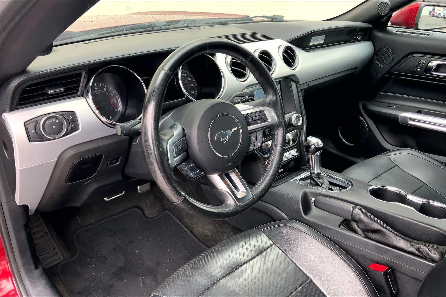 Used 2017 Ford Mustang GT Premium w/ Equipment Group 401A RWD image 2