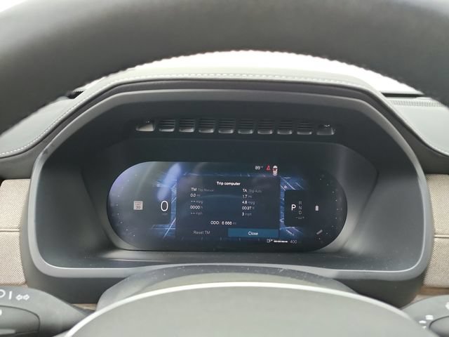 Certified 2025 Volvo XC90 B6 Plus AWD/4WD image 20