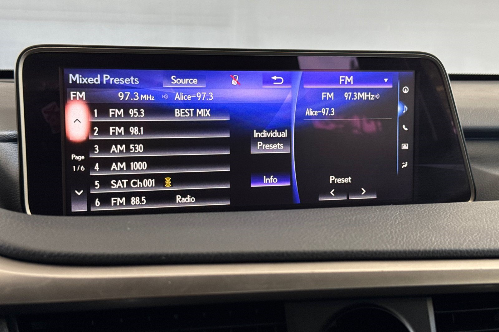 Used 2017 Lexus RX 450h F Sport AWD/4WD image 24