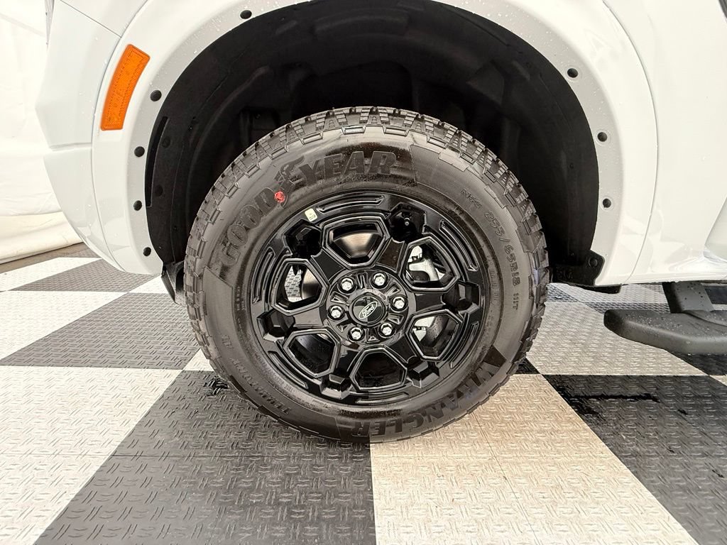 New 2026 Ford Ranger XLT w/ Black Appearance Package AWD/4WD image 9