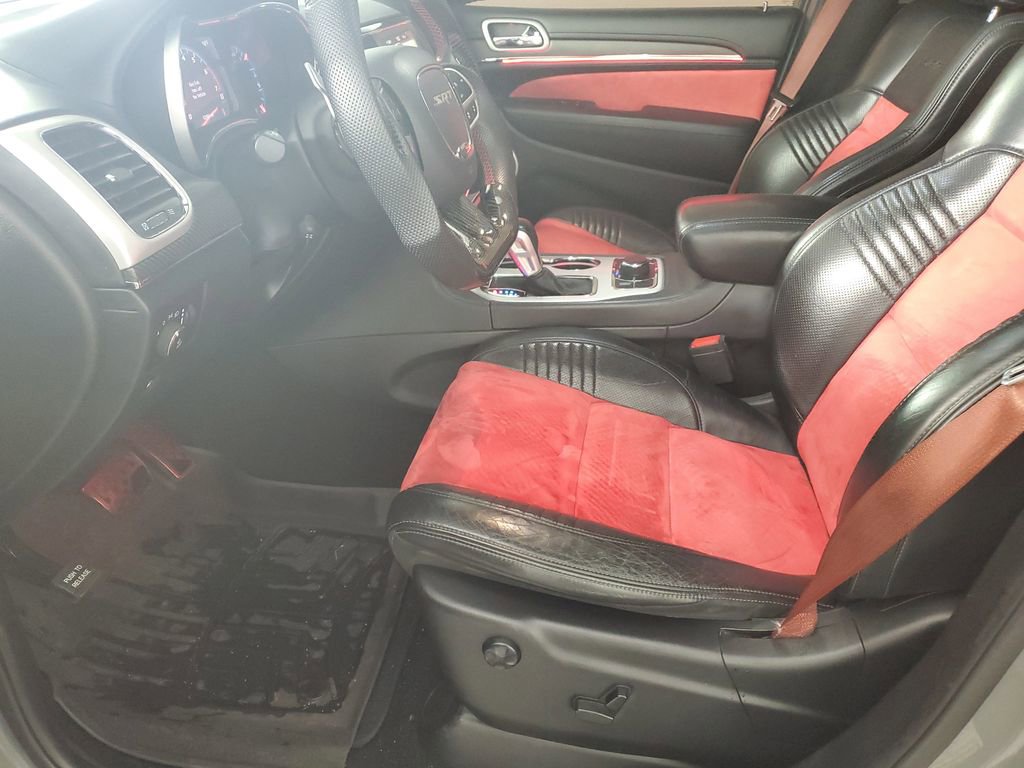 Used 2021 Jeep Grand Cherokee SRT image 11