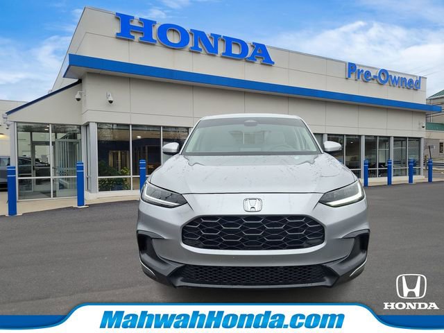 Used 2025 Honda HR-V LX image 2