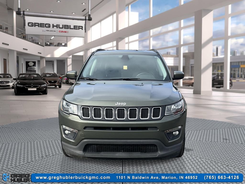Used 2019 Jeep Compass Latitude image 2