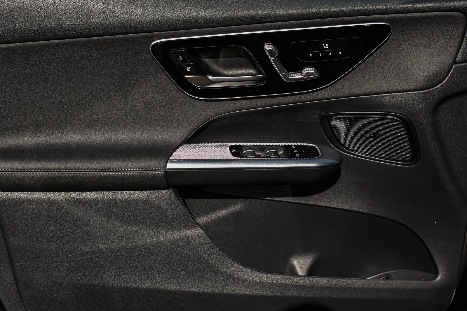 New 2026 Mercedes-Benz GLC 300 4MATIC image 21