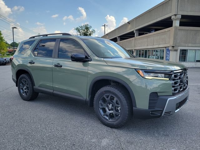 New 2026 Honda Pilot TrailSport image 3