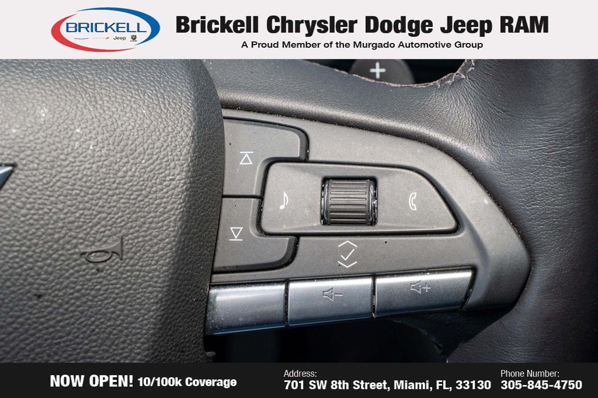 Used 2025 Cadillac XT4 Premium Luxury image 31