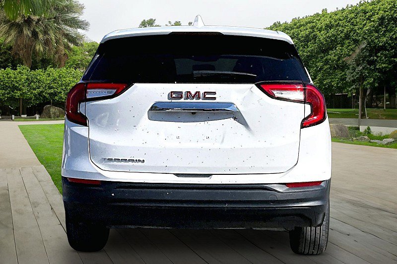 Used 2024 GMC Terrain SLE image 7