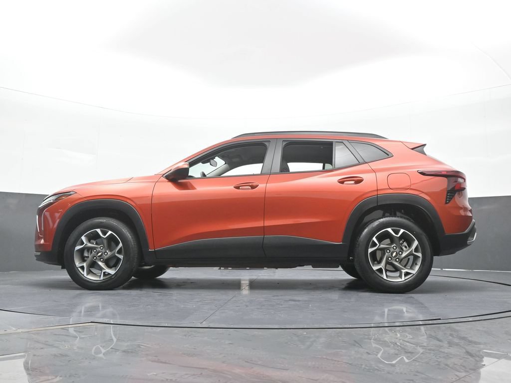 Used 2024 Chevrolet Trax LT w/ Driver Confidence Package FWD image 54