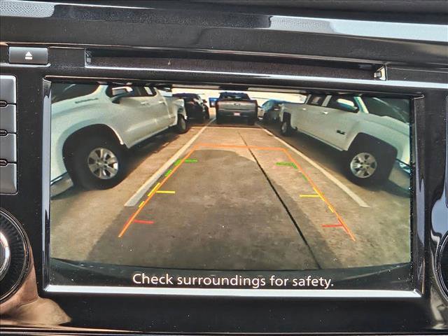 Used 2019 Nissan Rogue SV FWD image 11