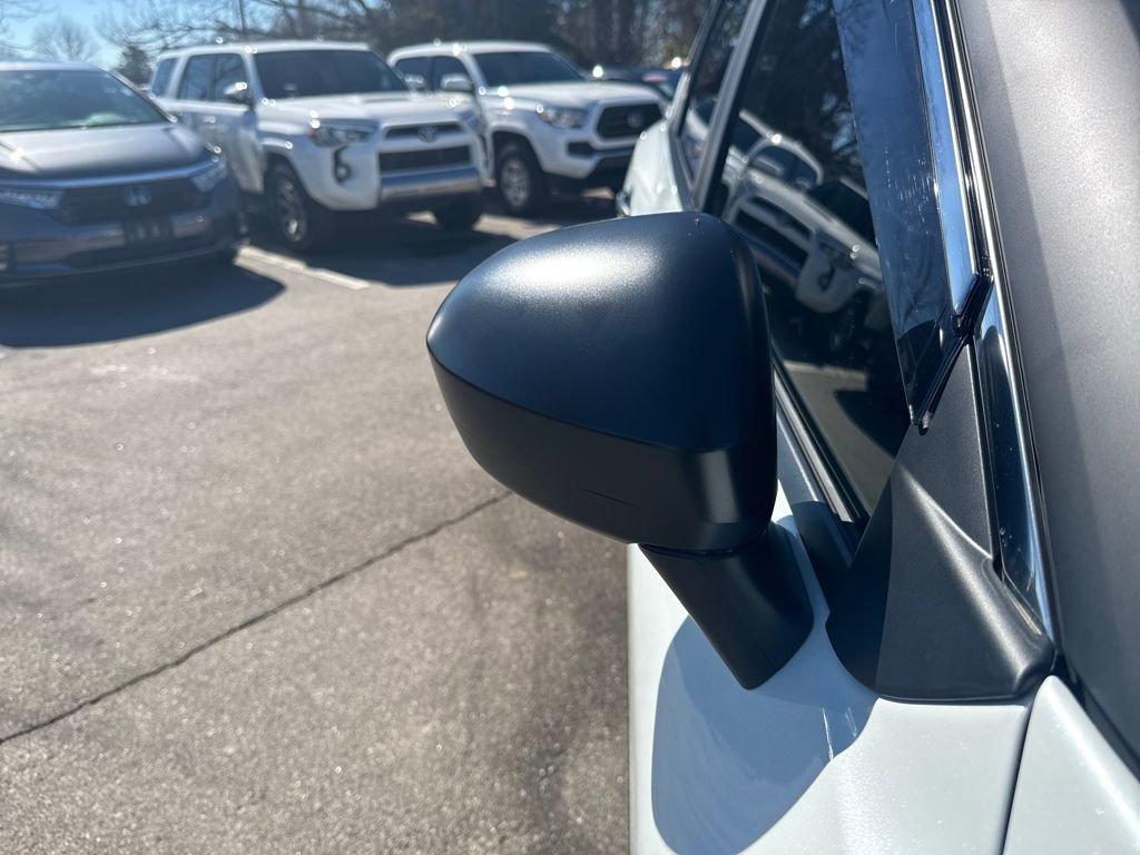 Certified 2025 Nissan Rogue S image 37