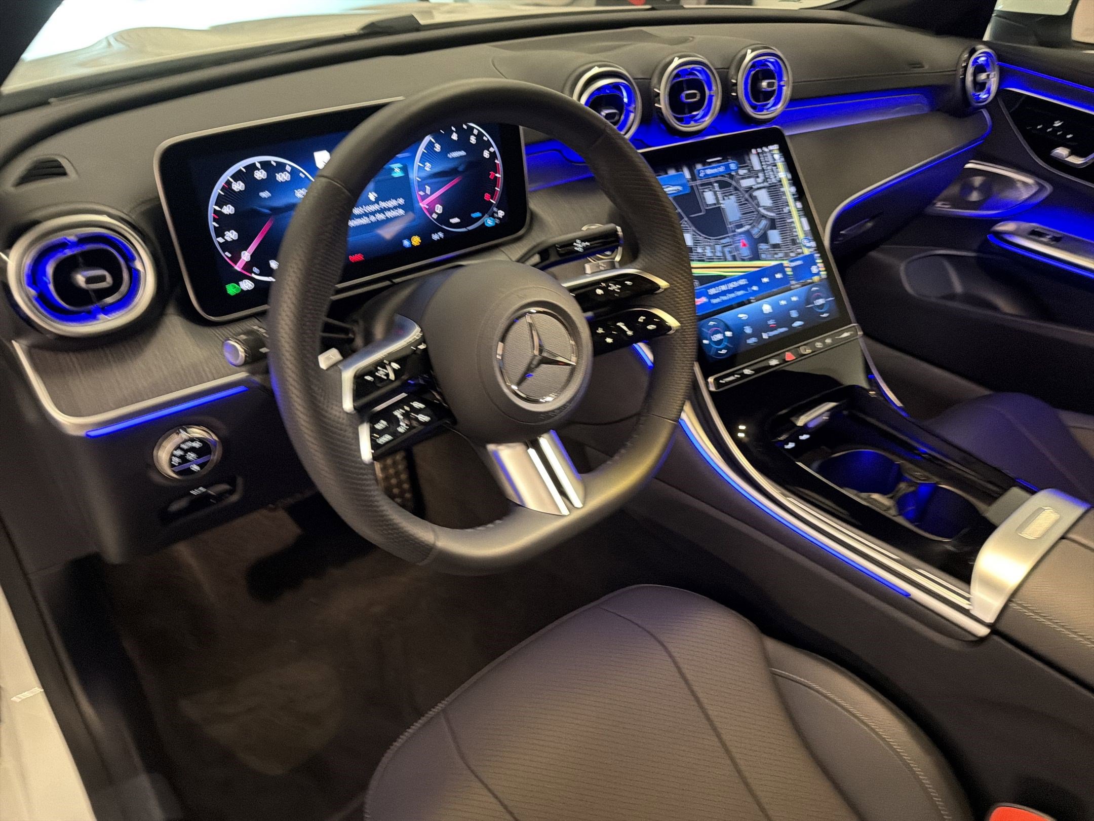 Certified 2025 Mercedes-Benz CLE 450 4MATIC Coupe image 4