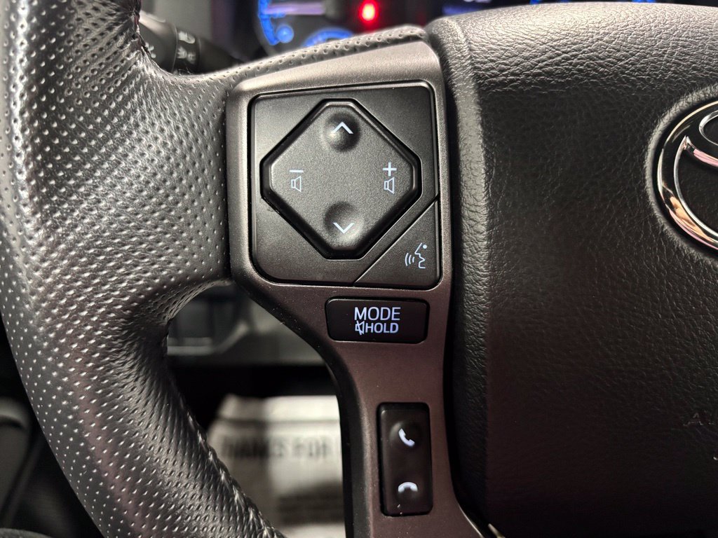 Used 2021 Toyota Tacoma TRD Sport w/ Technology Package AWD/4WD image 19