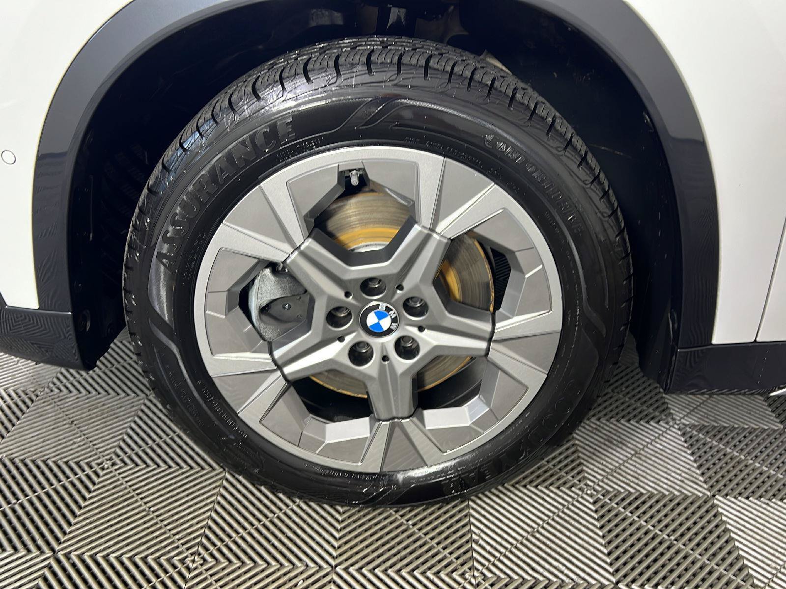 Used 2023 BMW X1 xDrive28i w/ Premium Package AWD/4WD image 34