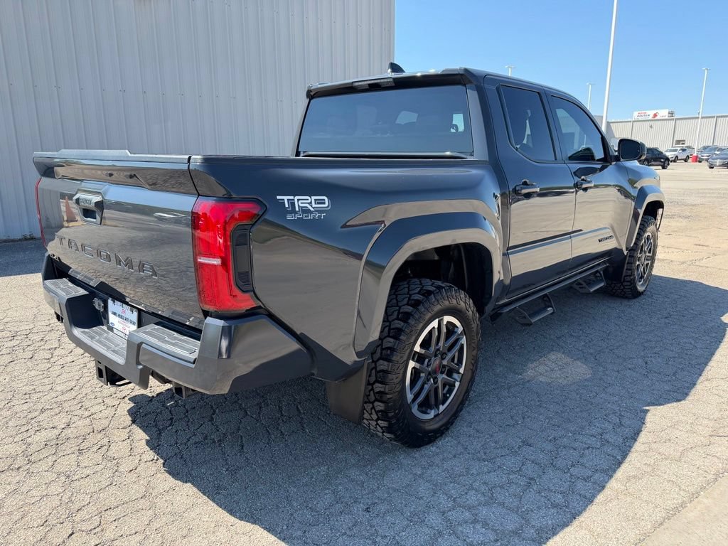 Used 2024 Toyota Tacoma TRD Sport AWD/4WD image 5