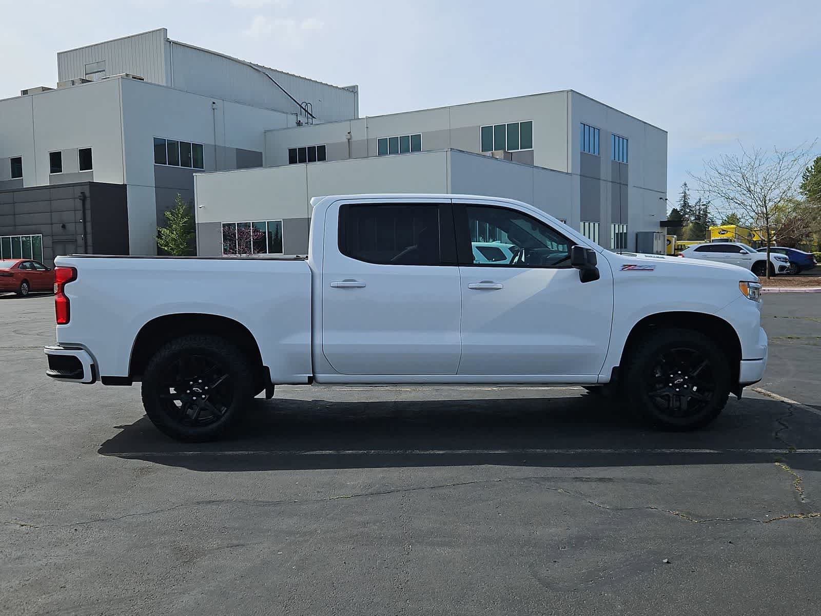Used 2022 Chevrolet Silverado 1500 RST AWD/4WD image 6