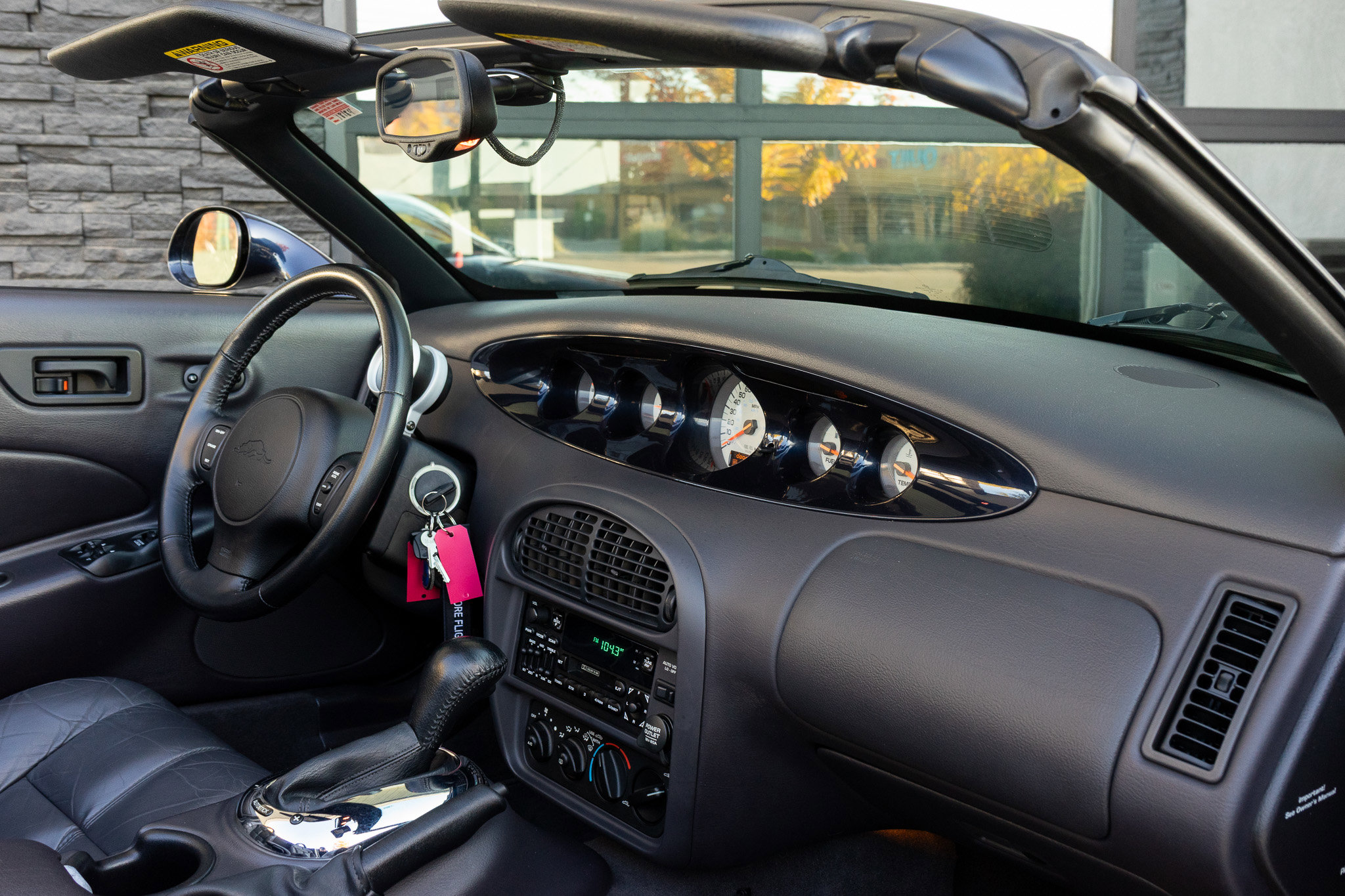 Used 2001 Chrysler Prowler image 33