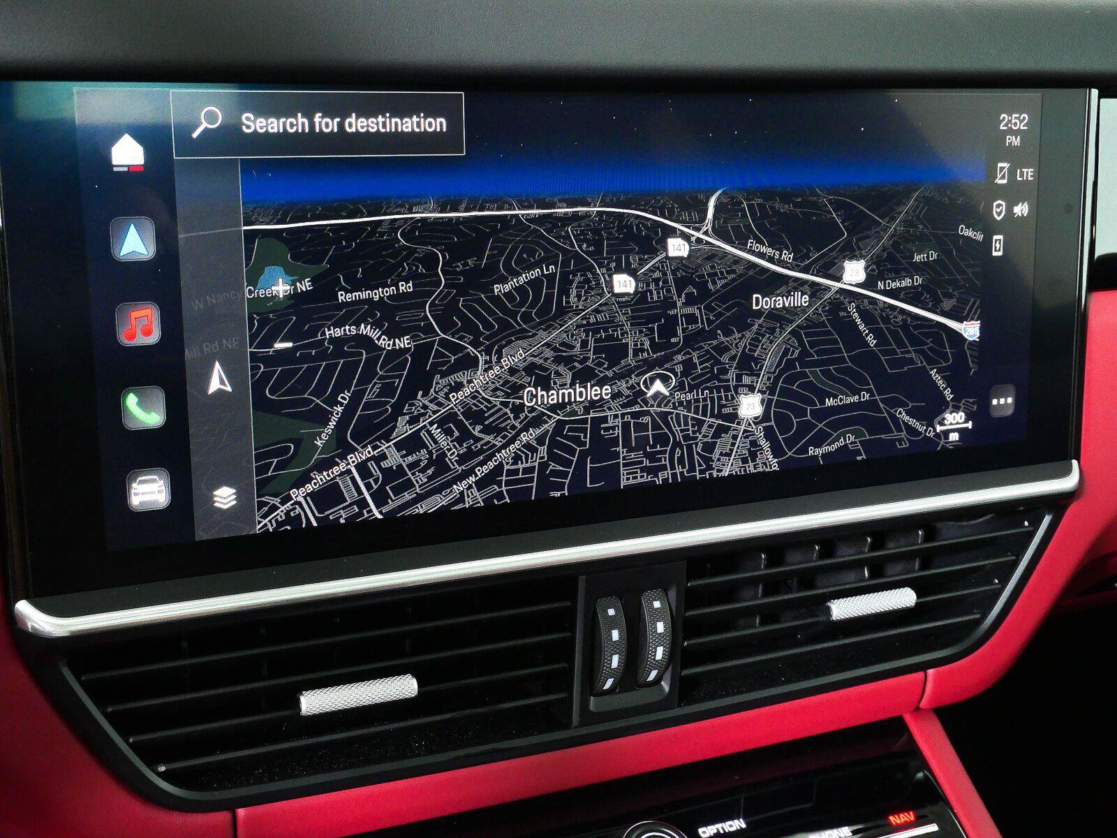 Used 2023 Porsche Cayenne GTS AWD/4WD image 13