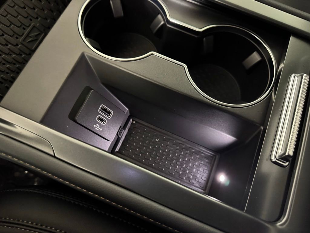 New 2026 Lincoln Nautilus Premier w/ Equipment Group 102A AWD/4WD image 36