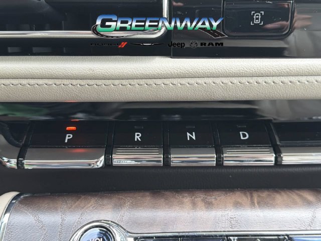 Used 2020 Lincoln Aviator Reserve w/ Equipment Group 201A RWD image 25
