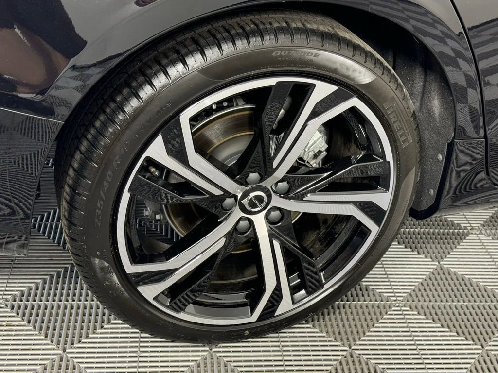 Certified 2024 Volvo S60 B5 Plus w/ Climate Package image 6