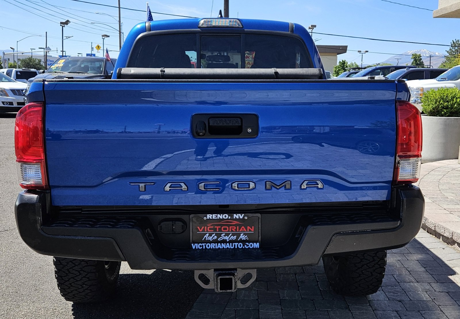 Used 2016 Toyota Tacoma TRD Off-Road w/ Towing Package AWD/4WD image 7