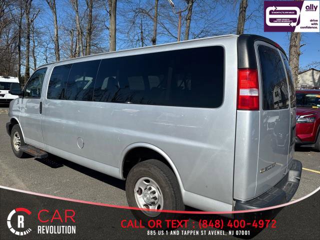 Used 2020 Chevrolet Express 3500 LS image 4