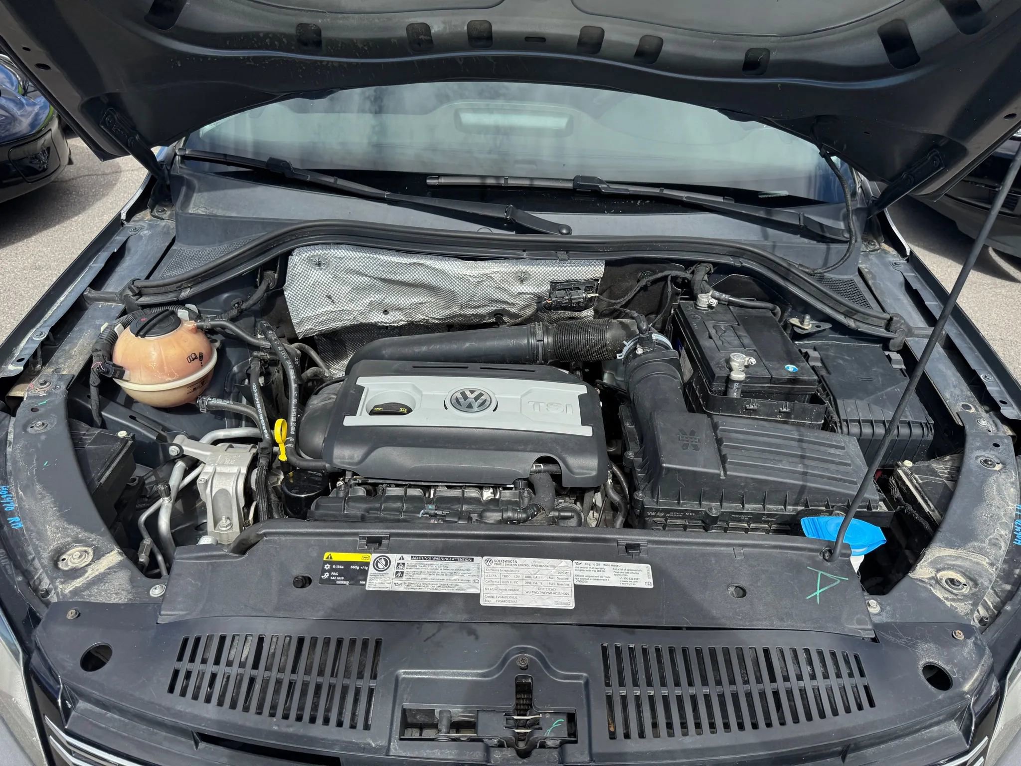 Used 2017 Volkswagen Tiguan SEL image 30