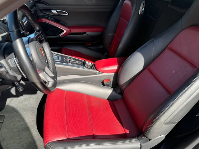 Used 2020 Porsche 718 Boxster RWD image 24