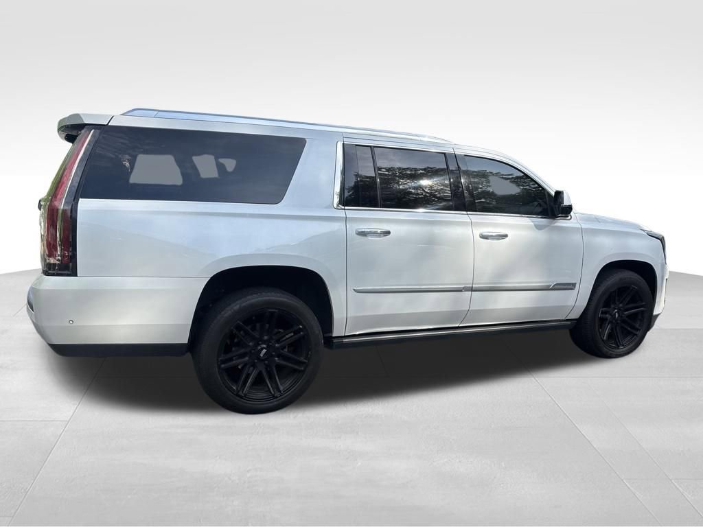 Used 2020 Cadillac Escalade ESV Premium Luxury RWD image 11