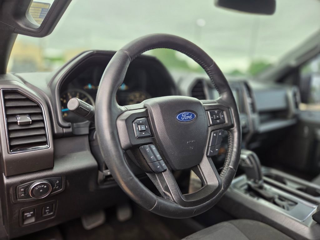 Used 2018 Ford F150 XLT w/ Equipment Group 302A Luxury AWD/4WD image 30