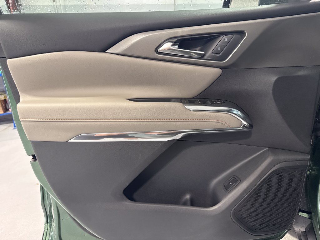 New 2027 Chevrolet Traverse LT AWD/4WD image 24
