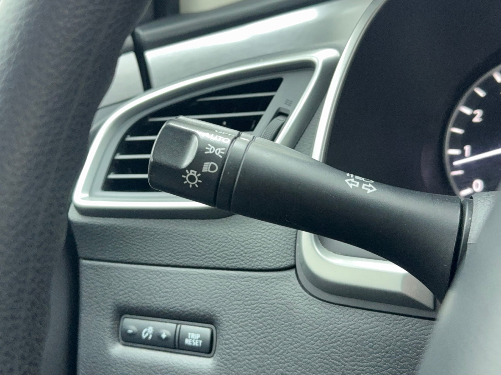 Used 2021 Nissan Murano S FWD image 33