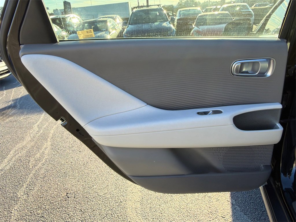 Used 2025 Hyundai Ioniq 6 Limited image 22